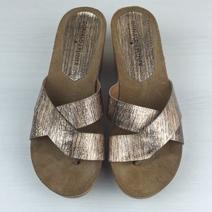 Donald J Pliner - Gallo Crisscross Wedge Sandal